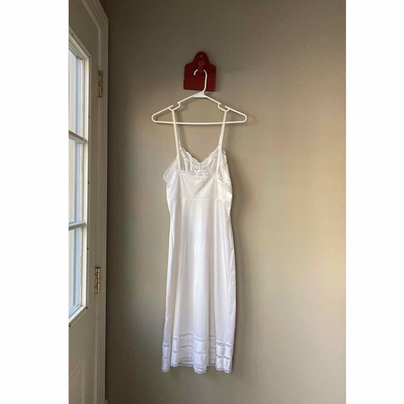 Vintage Adonna White Lace Slip Nightgown 34 - Picture 5 of 6